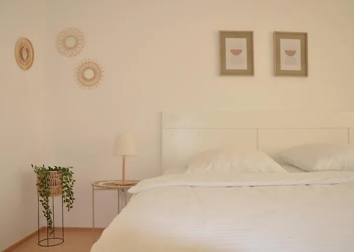 Skyline Loft Im Neukoellner Kiez - 90qm * برلين