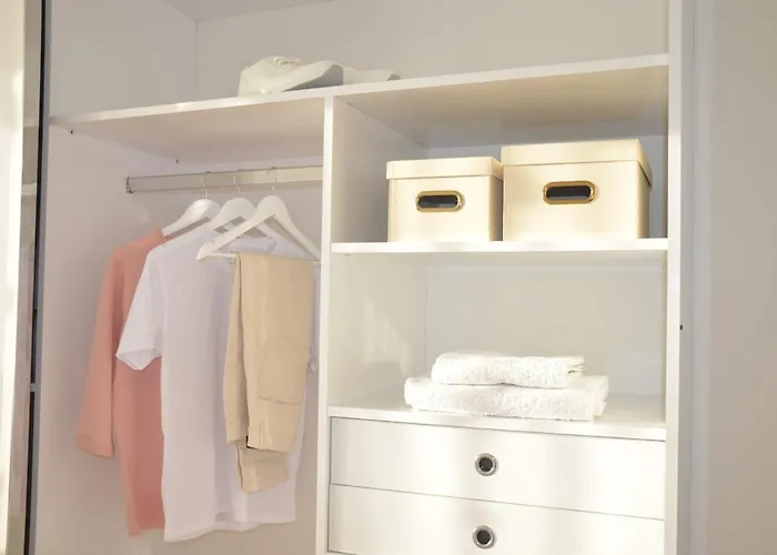 Skyline Loft Im Neukoellner Kiez - 90qm ברלין